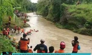 Template berita 556 pencarian korban laka mobil patroli vs ka brantas