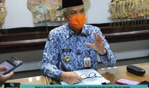Template berita 56 Bantu Korban Gempa di SUlbar, Ganjar Terjunkan Belasan Tim Relawan