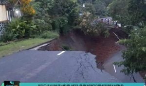 Template berita 963 akses jalan wonosobo kebumen ambles