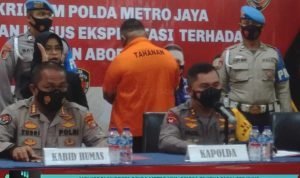 AKSI KOBOI ANGGOTA POLDA METRO JAYA, BRIPKA CS KENA PASAL 338 KUHP