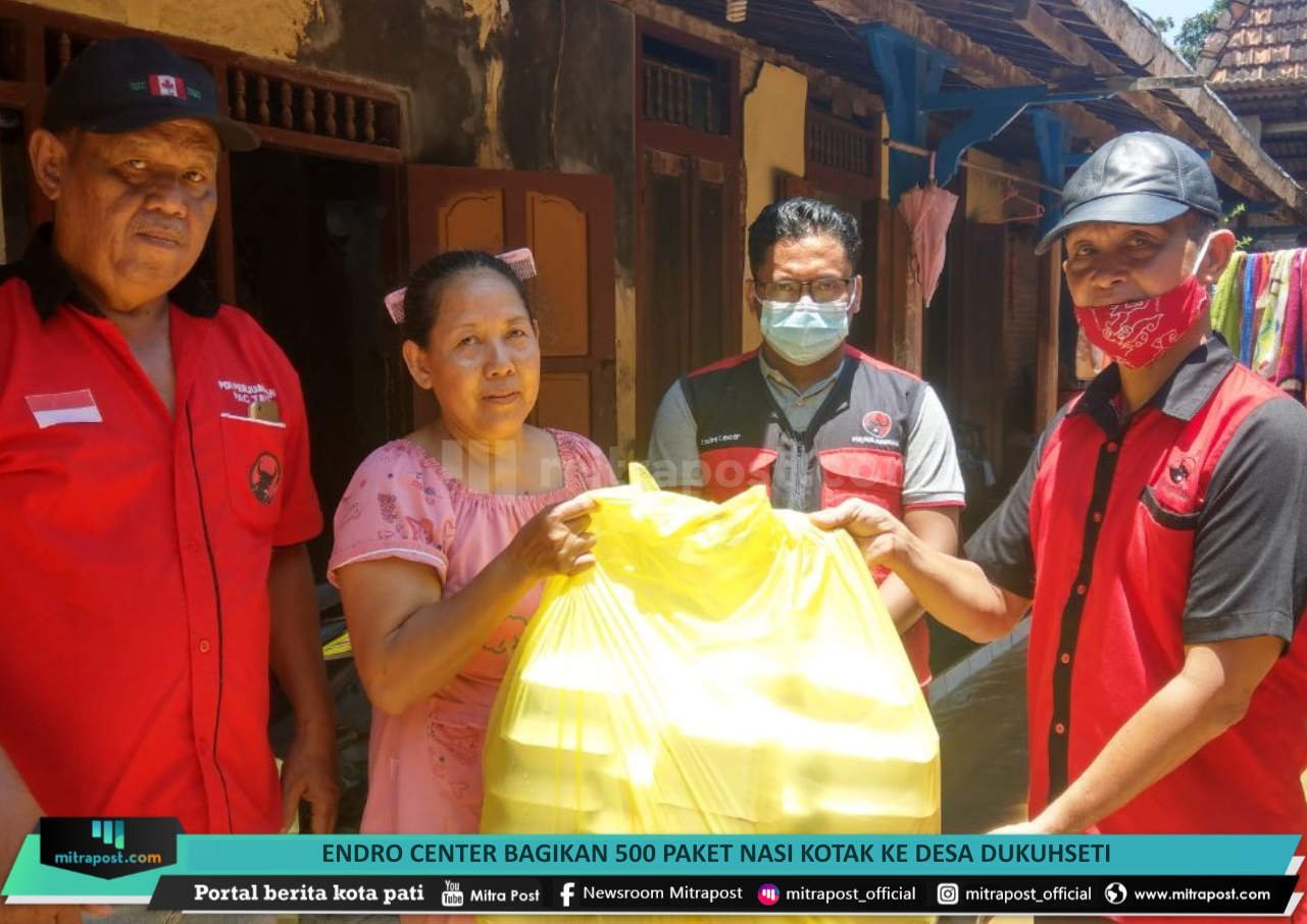 endro-center-bagikan-500-paket-nasi-kotak-ke-desa-dukuhseti-mitrapost