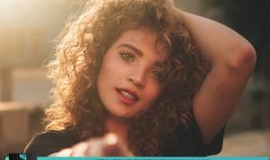 MERAWAT RAMBUT KERITING DENGAN BAHAN ALAMI