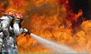 3.074 RUMAH RUSAK AKIBAT KEBAKARAN KILANG MINYAK BALONGAN