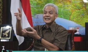 GANJAR TARGETKAN VAKSINASI TERHADAP LANSIA NAIK 100 PERSEN