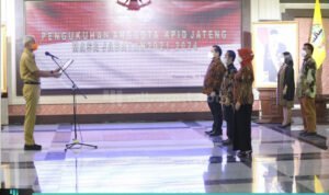 Ganjar Minta KPID Jateng Awasi Siaran Tak Sesuai Nilai Bangsa GANJAR MINTA KPID JATENG AWASI SIARAN TAK SESUAI NILAI BANGSA