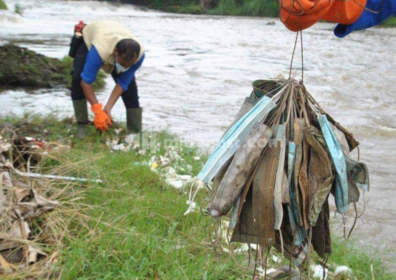 38,8 TON LIMBAH SAMPAH COVID-19 DI PATI DALAM SETENGAH TAHUN