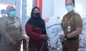 PEMKAB KUDUS SALURKAN RIBUAN BANTUAN PPKM