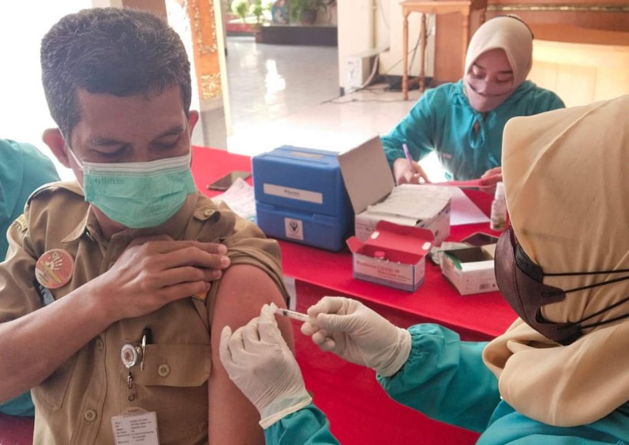 PERCEPATAN VAKSINASI, PEMKAB WONOGIRI SEDIAKAN 10 RIBU VAKSIN MODERNA