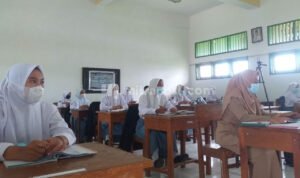 Kemendikbudristek Izinkan PTM Terbatas di Zona PPKM Level 1-3 KEMENDIKBUDRISTEK IZINKAN PTM TERBATAS DI ZONA PPKM LEVEL 1-3