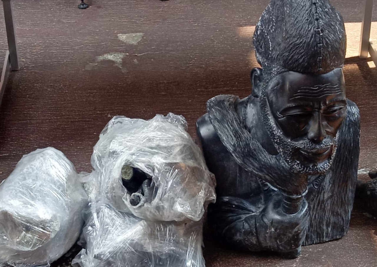 polda-metro-jaya-bongkar-kasus-penyelundupan-16-kilogram-sabu-di-patung