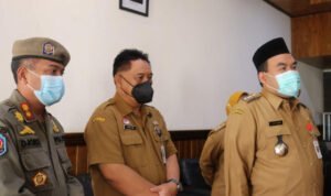 Oknum Satpol PP Pelaku Kekerasan di Cepu Dibebastugaskan OKNUM SATPOL PP PELAKU KEKERASAN DI CEPU DIBEBASTUGASKAN