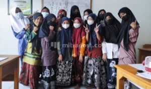 Pentingnya Pendampingan Belajar Sebagai Proses Pendidikan di Masa Pandemi Pentingnya Pendampingan Belajar Sebagai Proses Pendidikan di Masa Pandemi