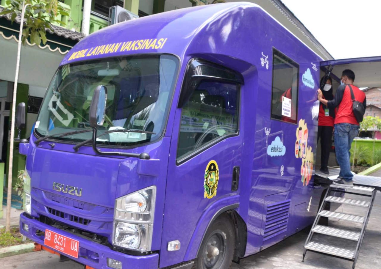 PERCEPAT VAKSIN, MOBIL LAYANAN VAKSINASI COVID-19 MULAI BEROPERASI