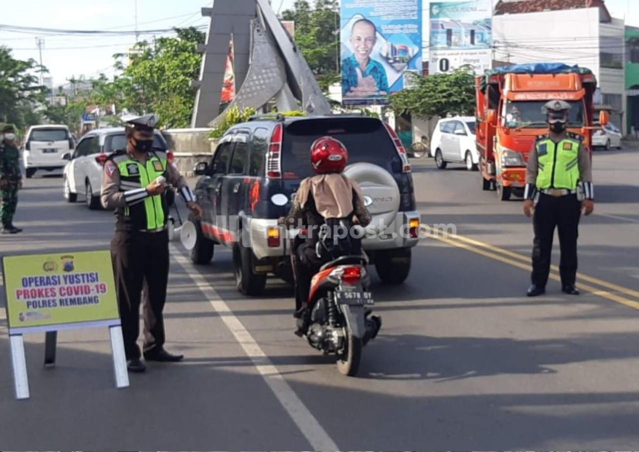 Polres dan Kodim Rembang Gelar Operasi Yustisi dan Sosialisasi Peduli Lindungi