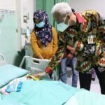 GANJAR PASTIKAN TIM MEDIS SIAPKAN PENANGANAN BAYI KEMBAR SIAM ASAL SEMARANG