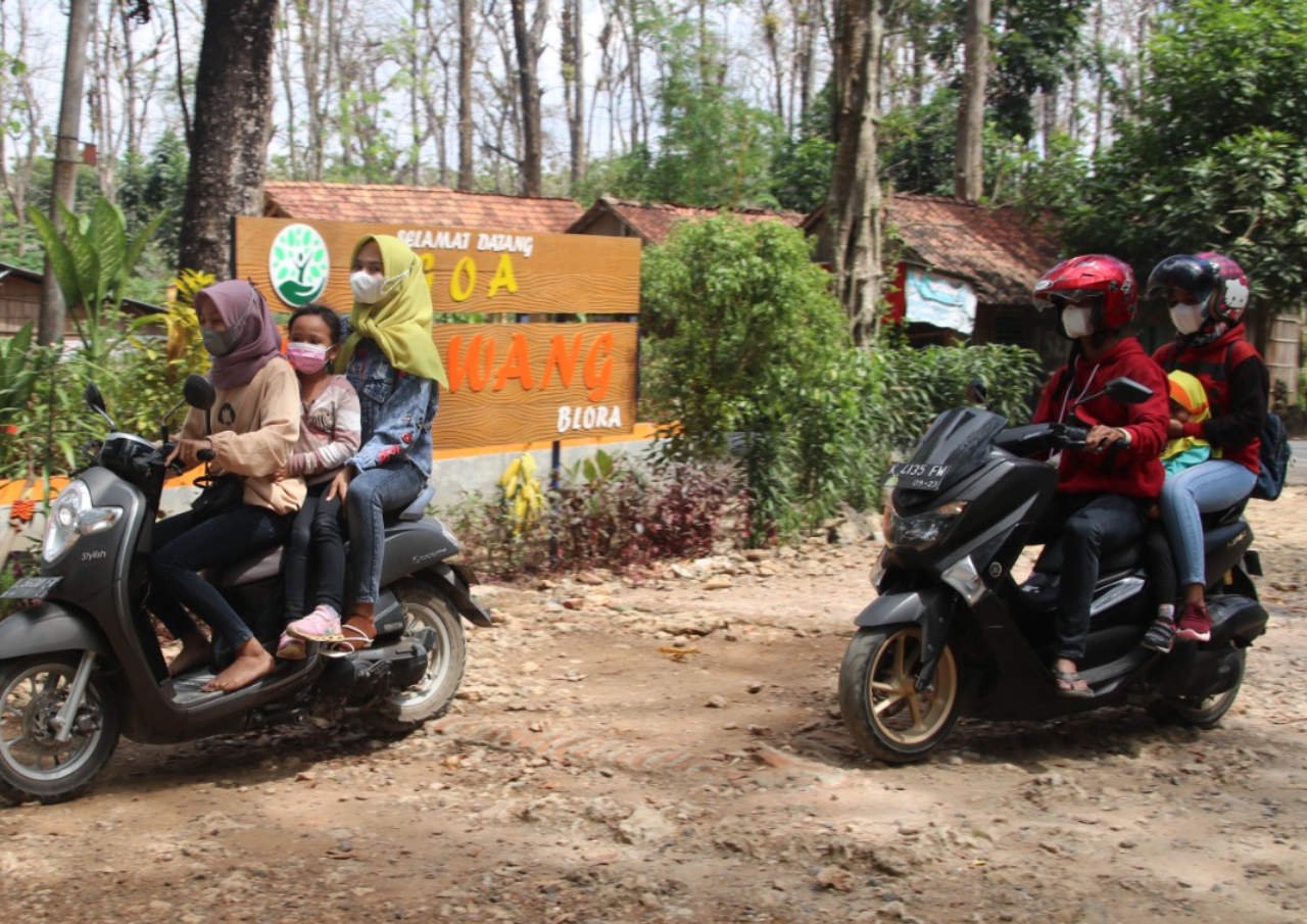 OBYEK WISATA GUA TERAWANG BLORA MULAI RAMAI PENGUNJUNG