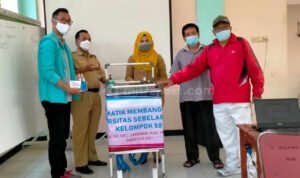 inovatif-mahasiswa-kkn-uns-ciptakan-alat-cuci-tangan-dengan-pijakan-kaki