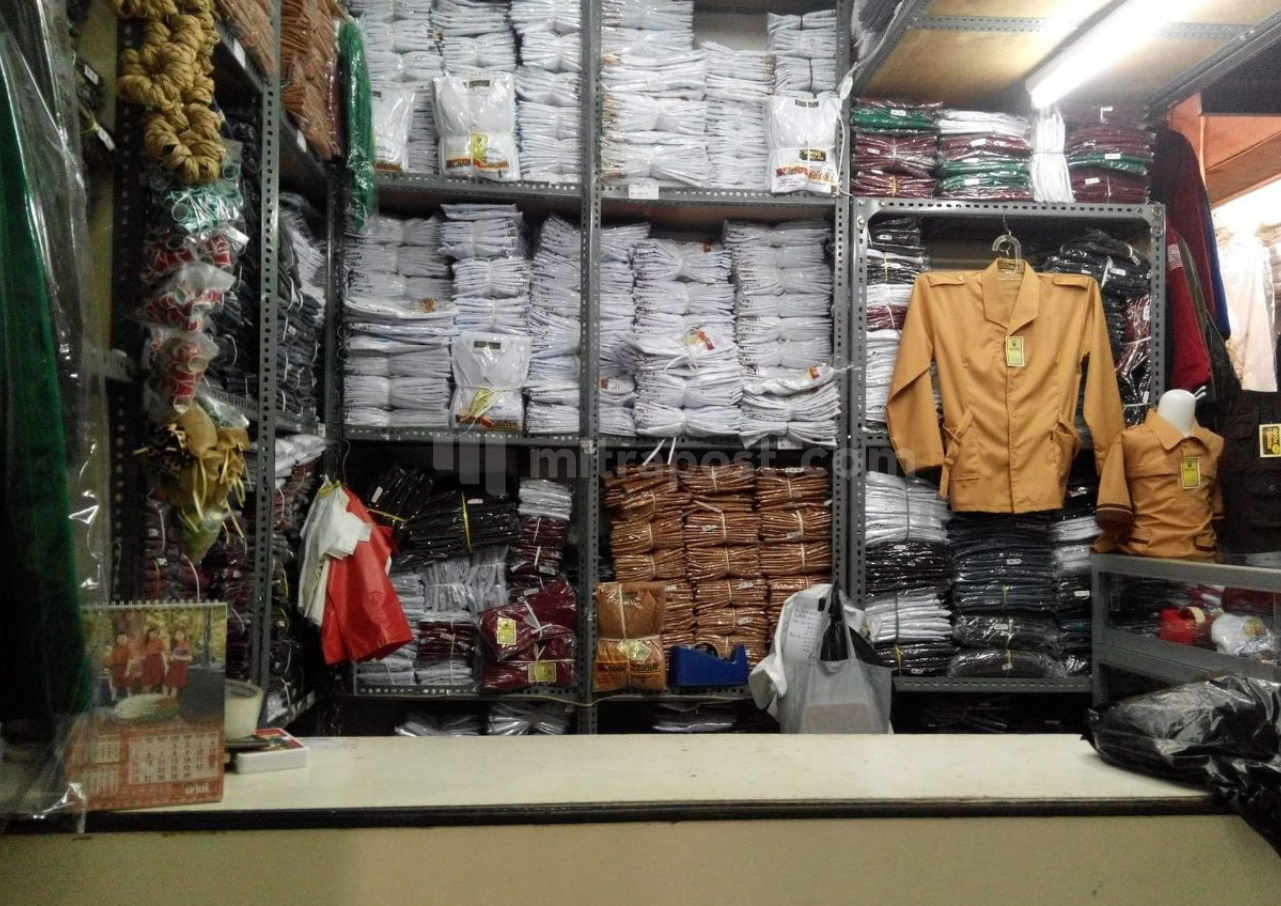 Wacana PTM Bergulir, Penjual Baju Seragam Sekolah Kebanjiran Order