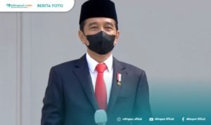 Pimpin Upacara HUT ke-76 TNI, Jokowi TNI Menjadi Fondasi Utama Transformasi Pertahanan