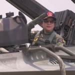 Puan Dapat Wing Penerbang saat Jajal Jet Tempur pada HUT TNI Ke-76