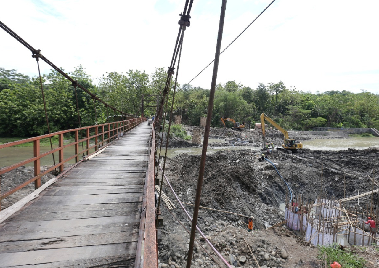 Pengerjaan Jembatan Kaca di Tinjomoyo Tak Sesuai Target, Wali Kota Semarang Kecewa