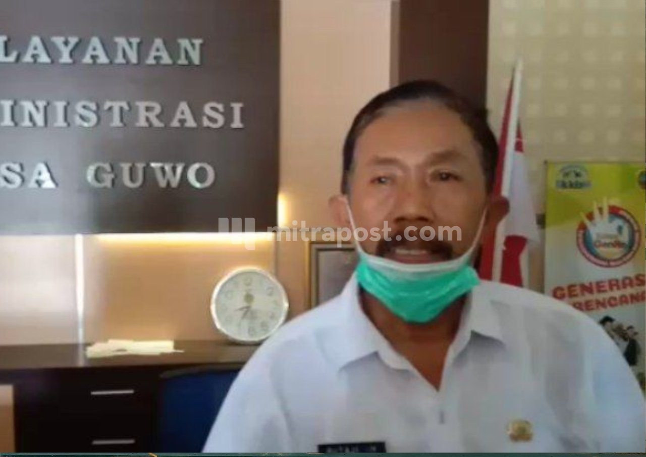 Puluhan Tiang Listrik di Desa Guwo Dicabut Mantan Lurah