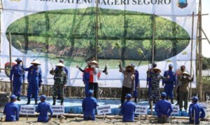 Ganjar Dukung Gerakan ‘Mageri Segara’ dengan Gerakan Tanam 1 Juta Mangrove