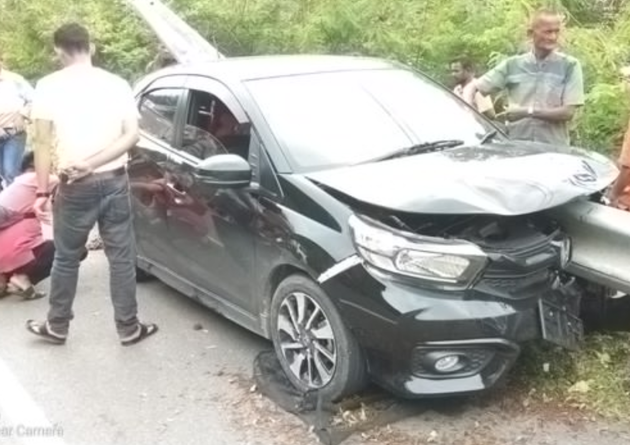 Mengerikan, Pembatas Jalan Trobos Bodi Mobil