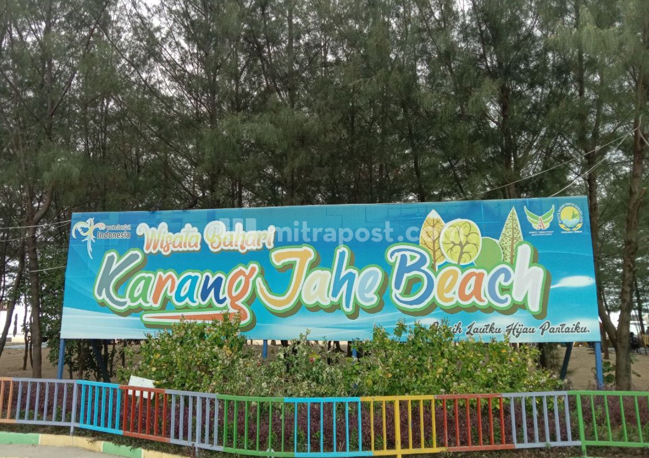 Wisata Pantai Karang Jahe Rembang Kembali Dibuka, Pedagang Belum Mampu Tutupi Kerugian