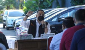 Antisipasi Lonjakan Kasus, 10 Persen Karyawan di Tiap Tempat Usaha Surabaya Akan Dites Swab