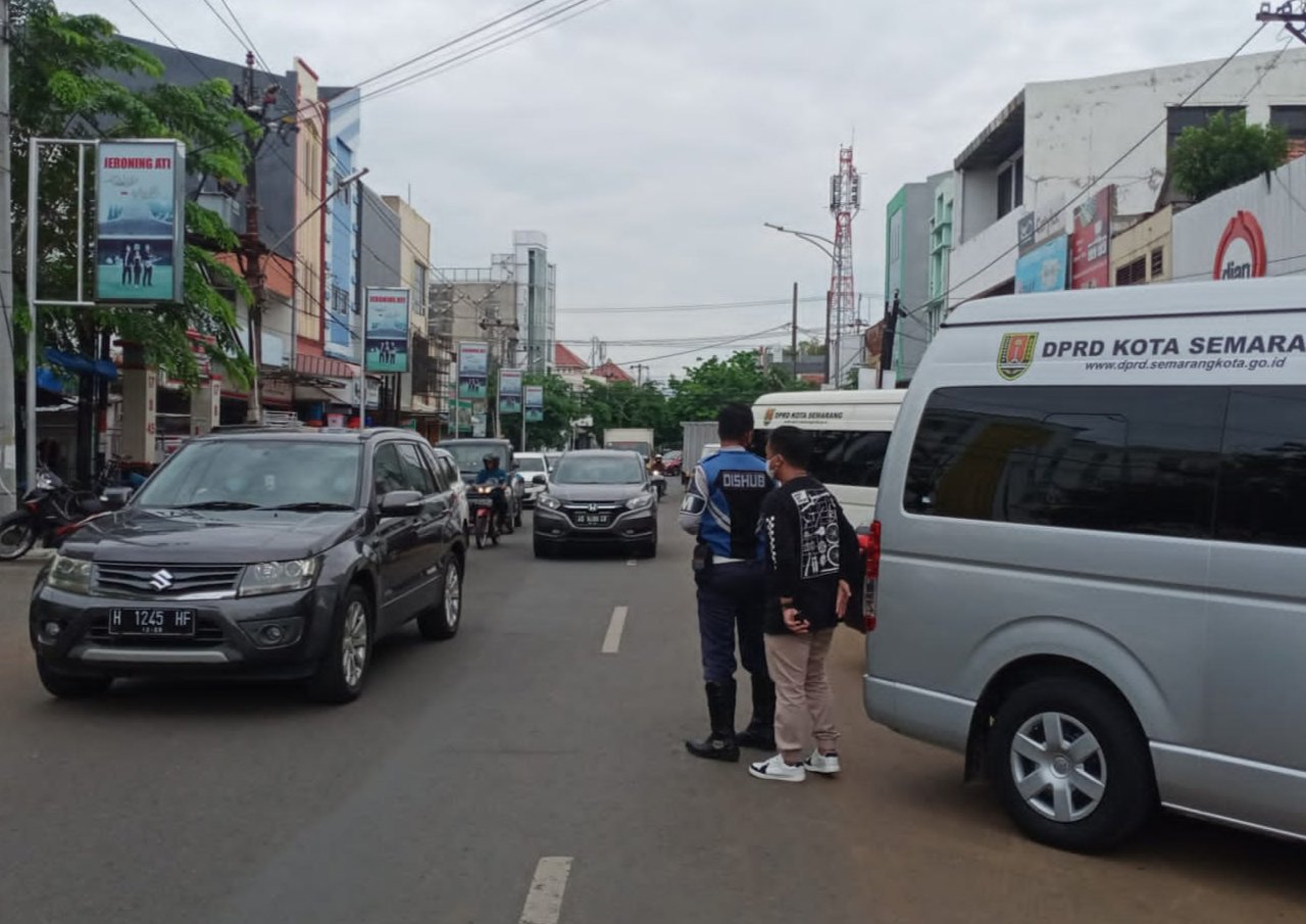 Dishub Semarang Rutin Lakukan Patroli Pelanggaran Parkir