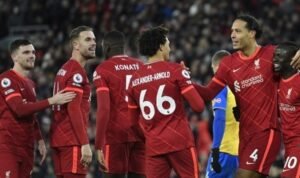 Badai Covid-19 Melanda Inggris, Akankah Premier League Ditunda?