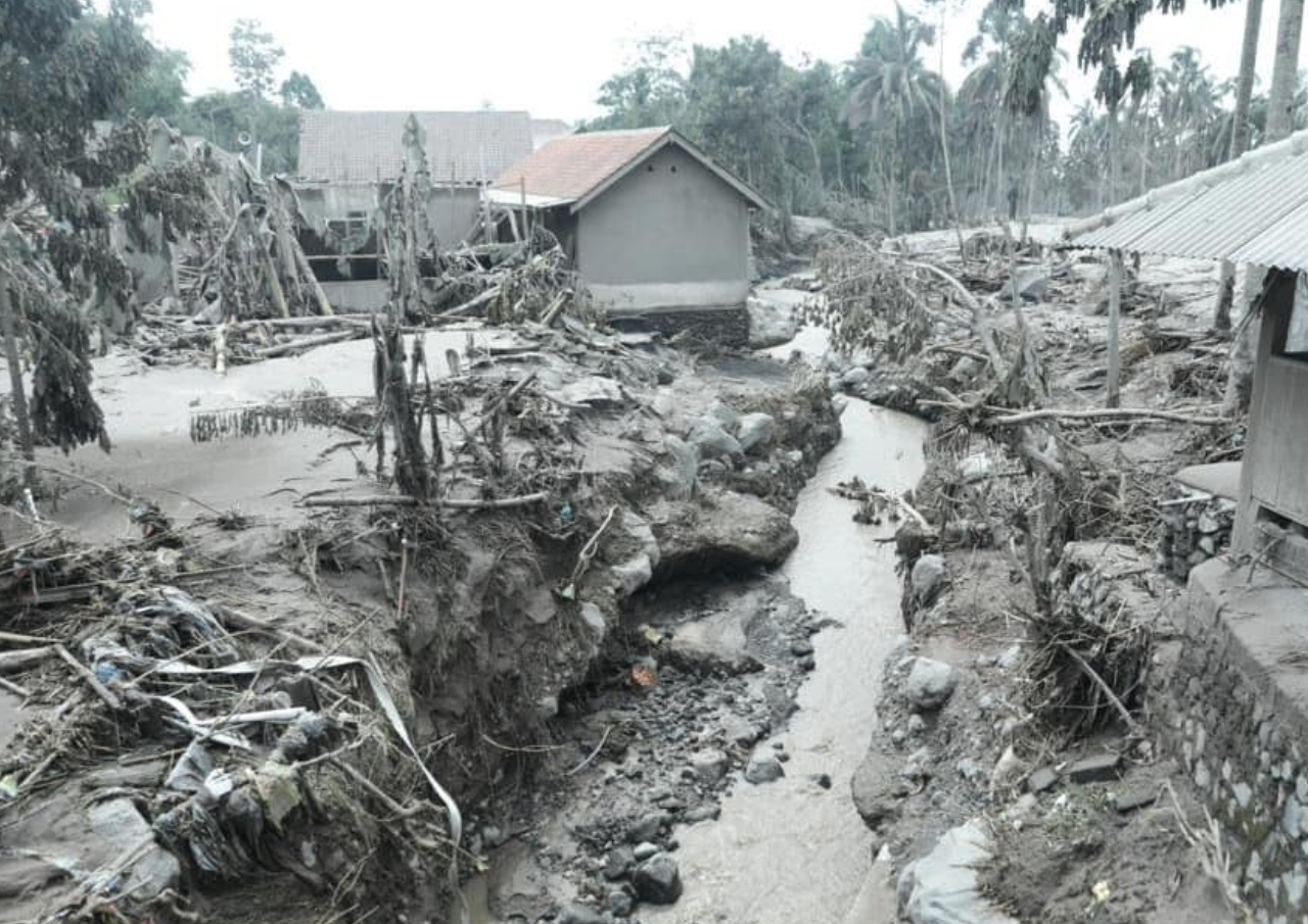 27 Orang Dinyatakan Hilang dalam Bencana Erupsi Semeru