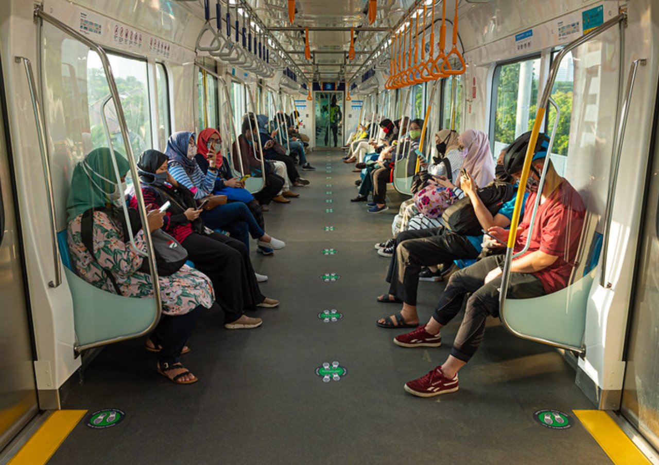 Kasus Covid-19 Melandai, Penumpang MRT Mulai Meningkat