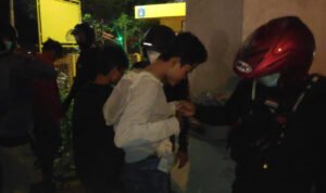 Polisi Buru Pelaku Pemalakan Sopir Truk di Tomang