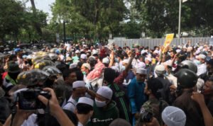 Massa Reuni 212 Nekat Gelar Aksi, Akan Diberikan Sanksi Pidana Massa Reuni 212 Nekat Gelar Aksi, Akan Diberikan Sanksi Pidana
