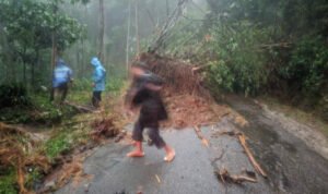 Majalengka Diterjang Banjir dan Tanah Longsor, Jalur Jalan Provinsi Terputus