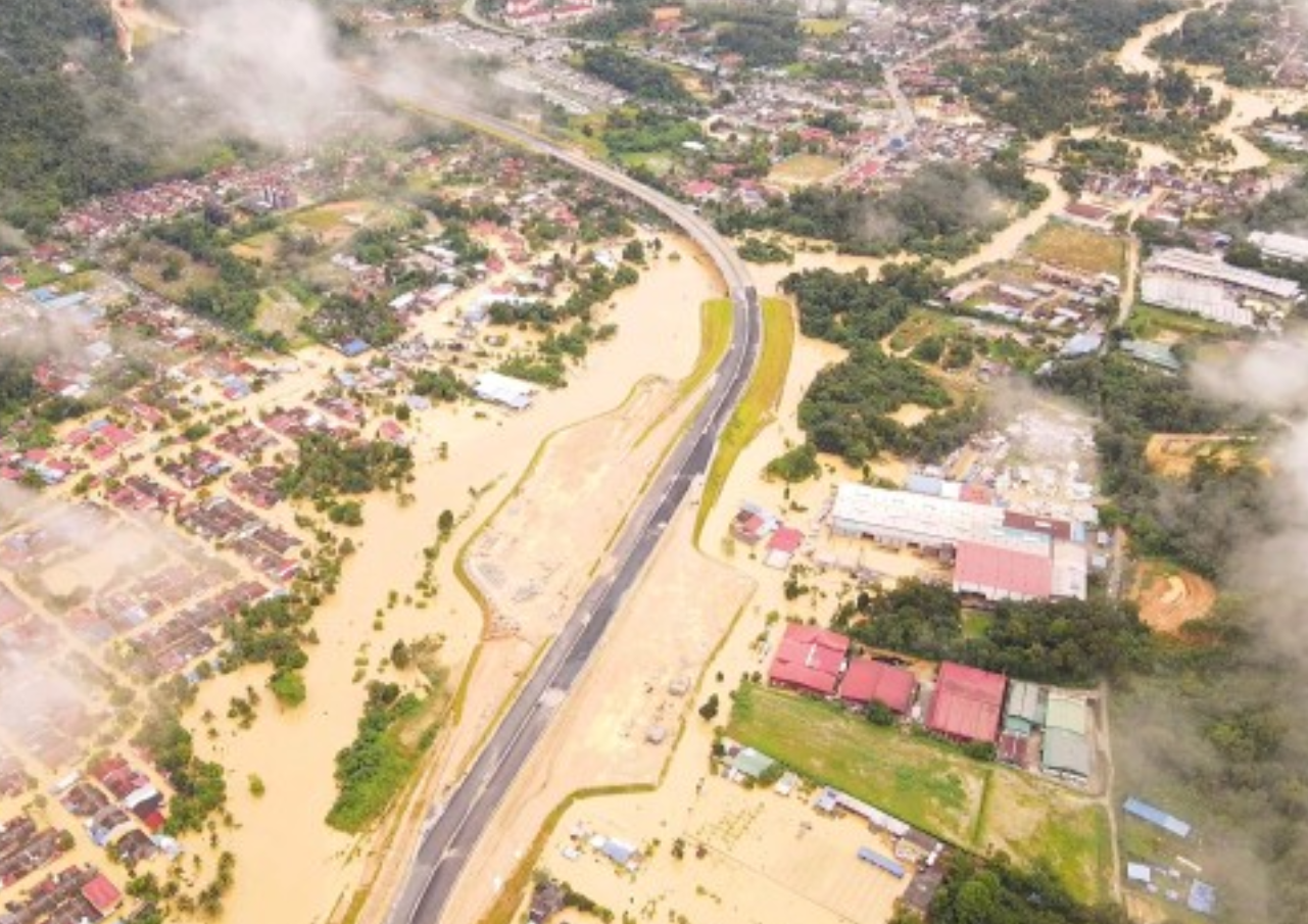 Ribuan WNI Terdampak Banjir Besar di Malaysia