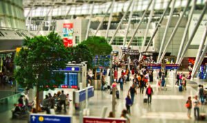 Omicron Merebak, Indonesia Tutup Pintu Masuk Bagi Sejumlah Negara