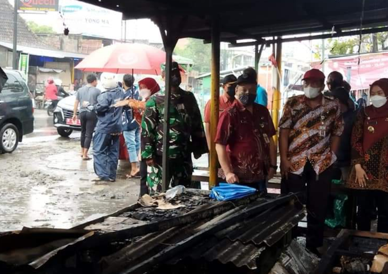 Pasca Kebakaran, Pedagang Pasar Mbrambang Akan Direlokasi