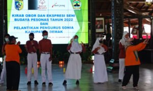 Lomba dan Pertunjukan Seni Budaya Ramaikan Kirab Obor Pesonas 2022