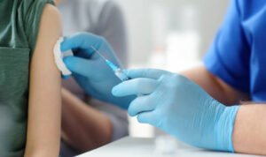 Pemerintah Tingkatkan Akselerasi Vaksinasi Primer dan Booster