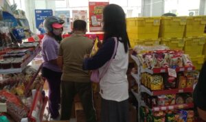 Warga Masih Panik Tanggapai Kelangkaan Minyak Goreng Subsidi di Pati