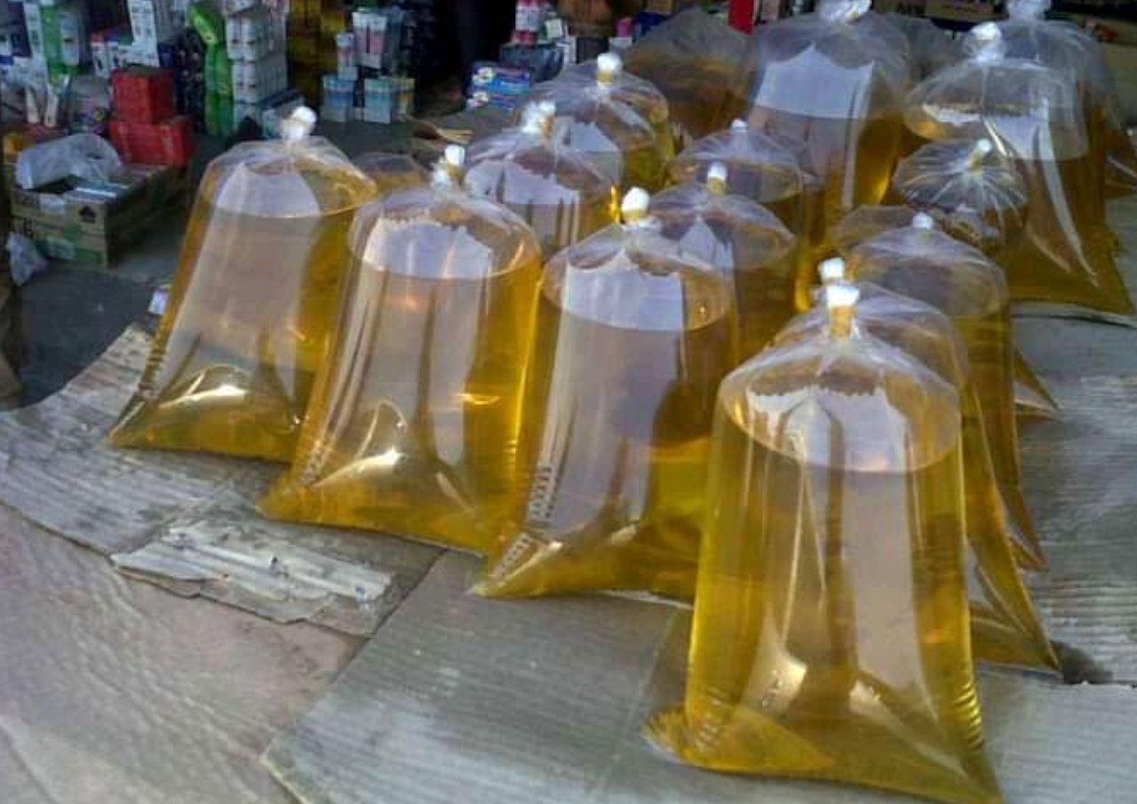 Harga Minyak Goreng Curah Capai Rp18.500 per kilogram