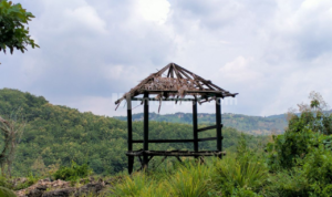 Sempat Hits pada Masanya, Kini Kondisi Bukit Pandang Kayen Mengenaskan