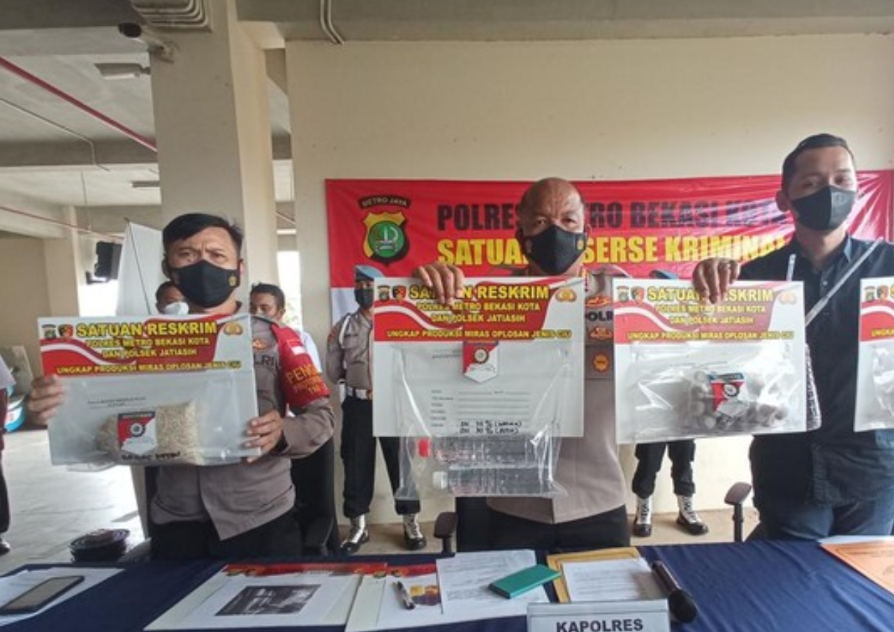 Pabrik Miras Oplosan di Bekasi Terbongkar