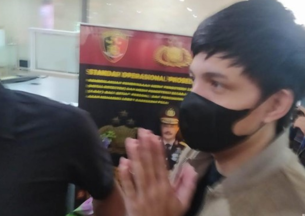 Penuhi Panggilan, Atta Halilintar Bawa Tas Dior Doni Salmanan