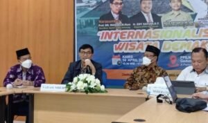 Pemkab Demak Sebut Perlu Dilakukan Pengembangan Sektor Pariwisata Pemkab Demak Sebut Perlu Dilakukan Pengembangan Sektor Pariwisata