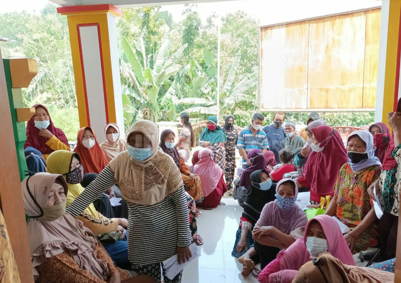 Polres Pati Buka Gerai Vaksinasi di Balai Desa Pohgading, Ratusan Warga Antusias