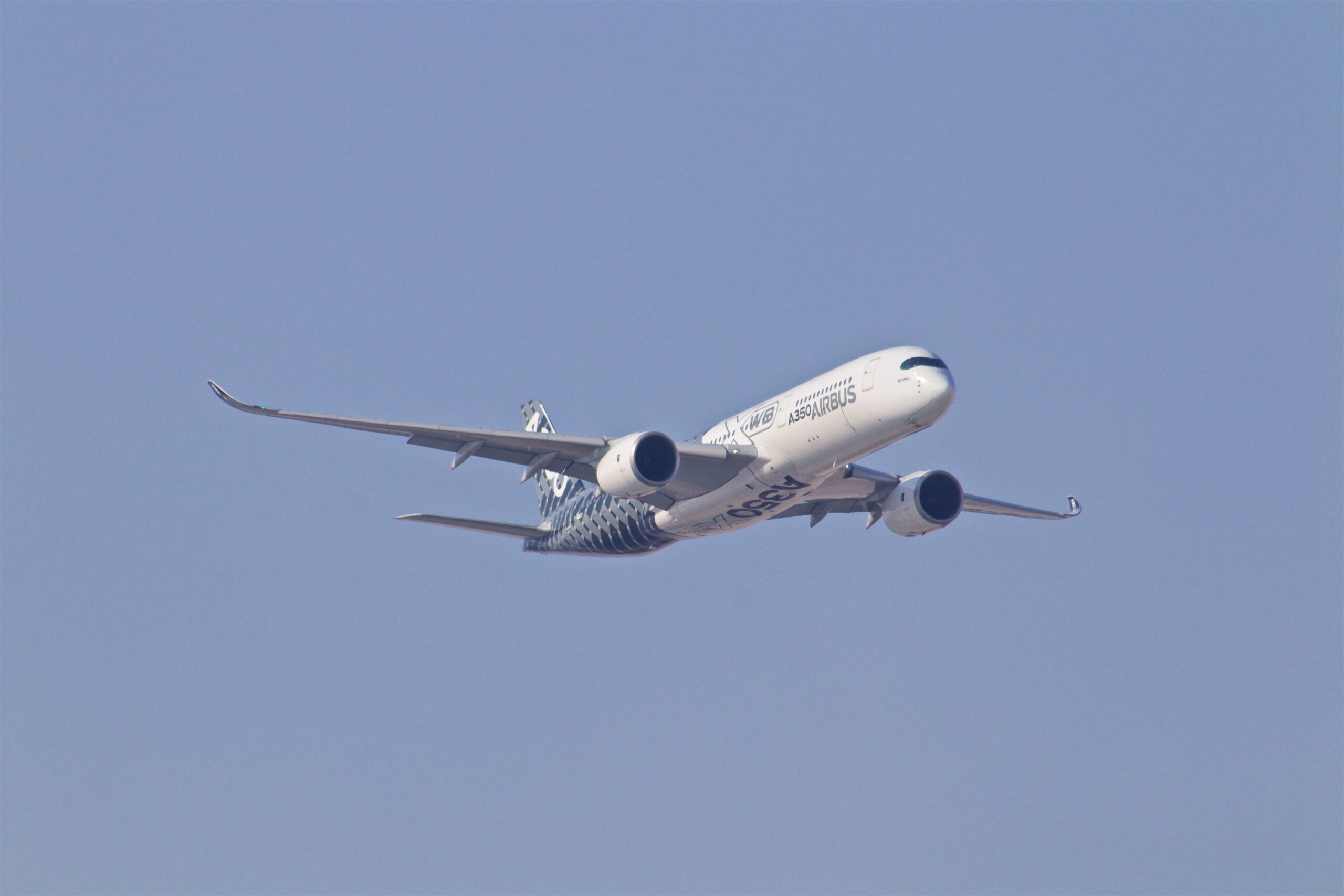 Makapai Penerbangan Diijinkan Menaikkan Harga Tiket Pesawat oleh Kemenhub
